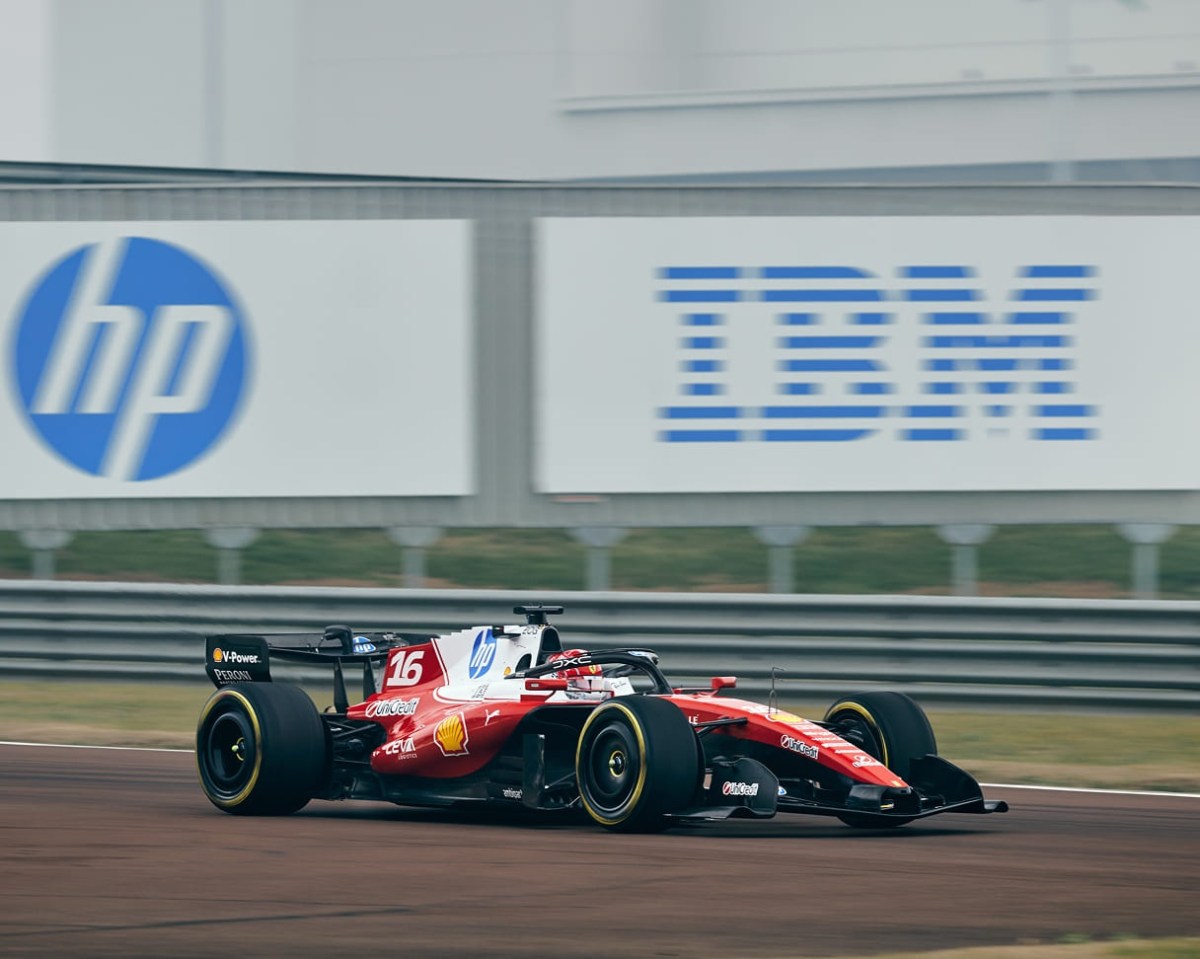 Ferrari i AI: Tworzą idealnych fanów F1